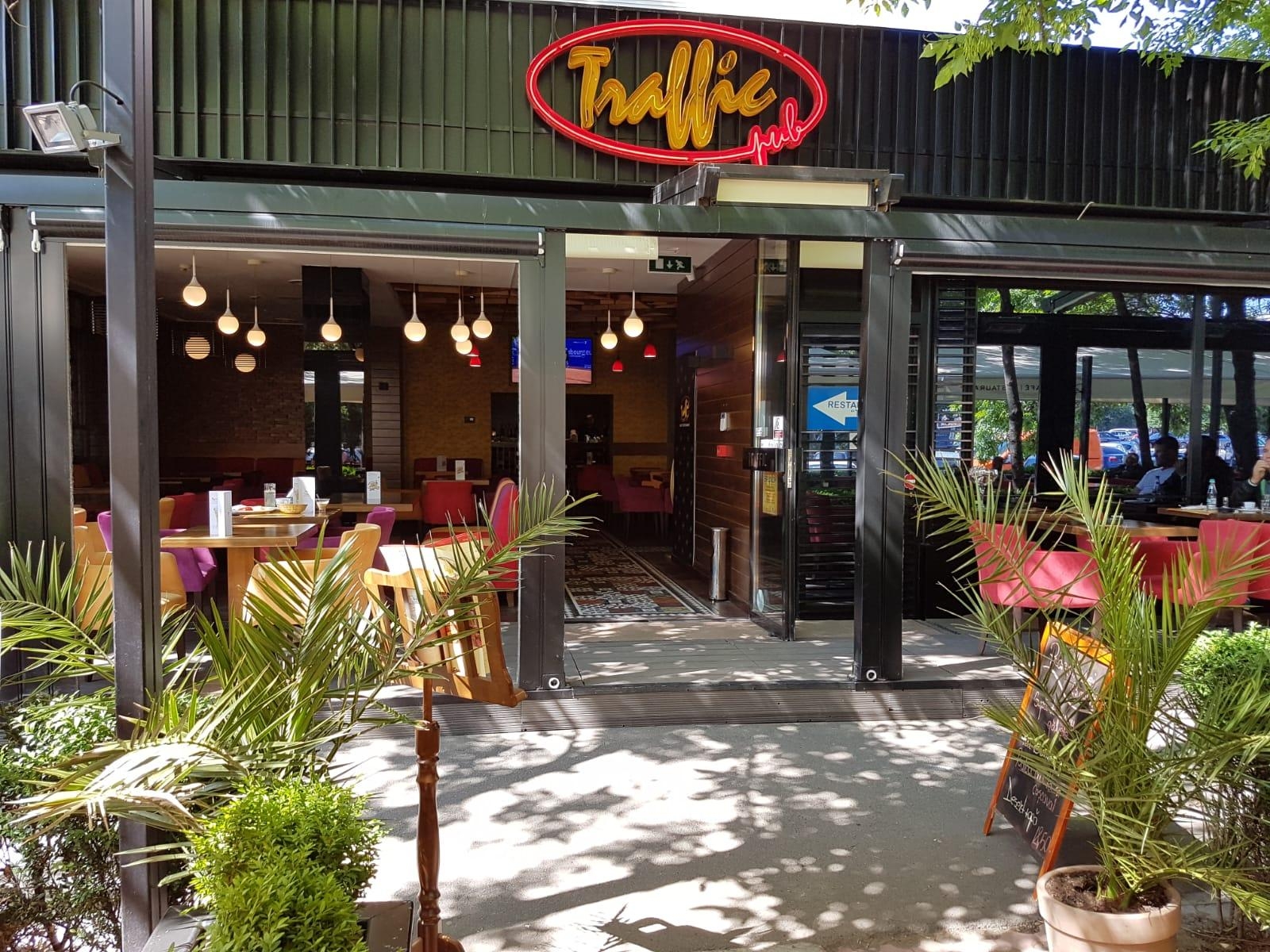 Restaurant Traffic Pub Alba Iulia Bucuresti PlimbaUrsul.ro