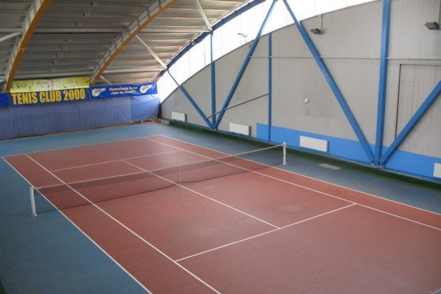 Complex Sportiv 2000 Bucuresti - teren tenis acoperit