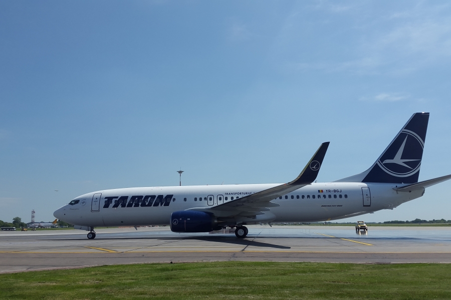 Cu trei avioane indisponibile, Tarom introduce de marti noile Boeing B737-800. Primul zbor, Bucuresti-Frankfurt