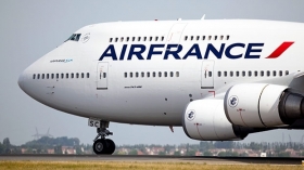 Franta va introduce o ecotaxa pe biletele de avion