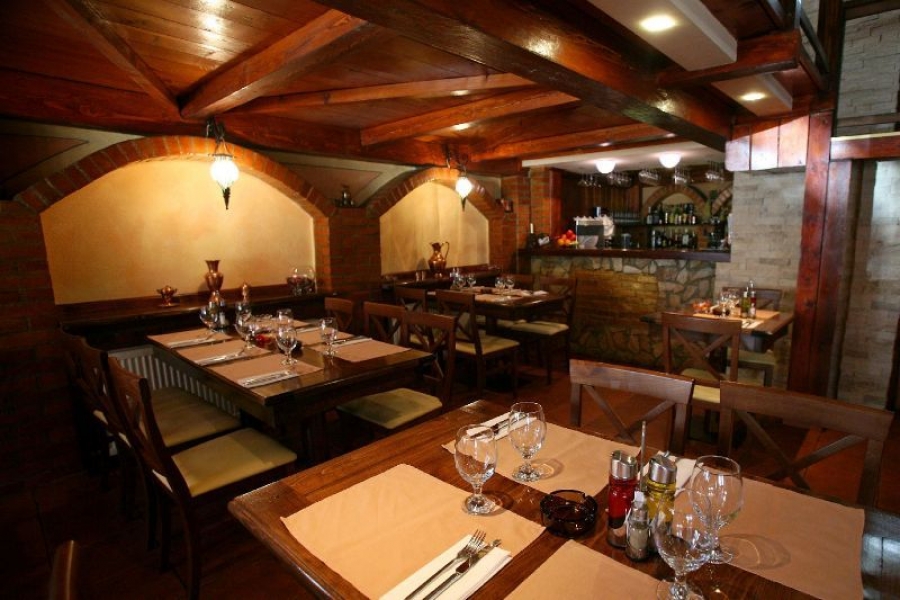 Restaurant Decebal Rustic Bucuresti