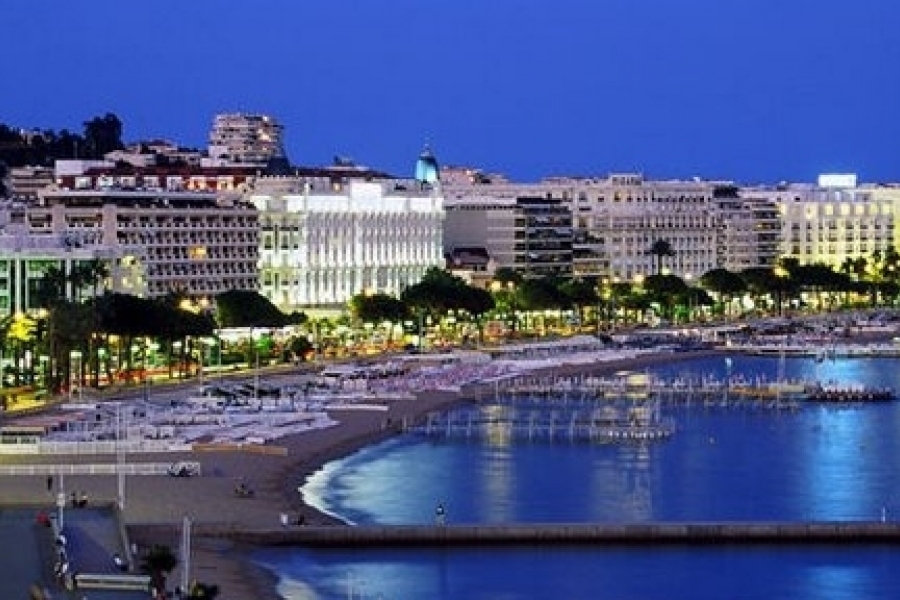 Vacanta la patru stele pe litoralul romanesc, mai scumpa decat cea la Cannes